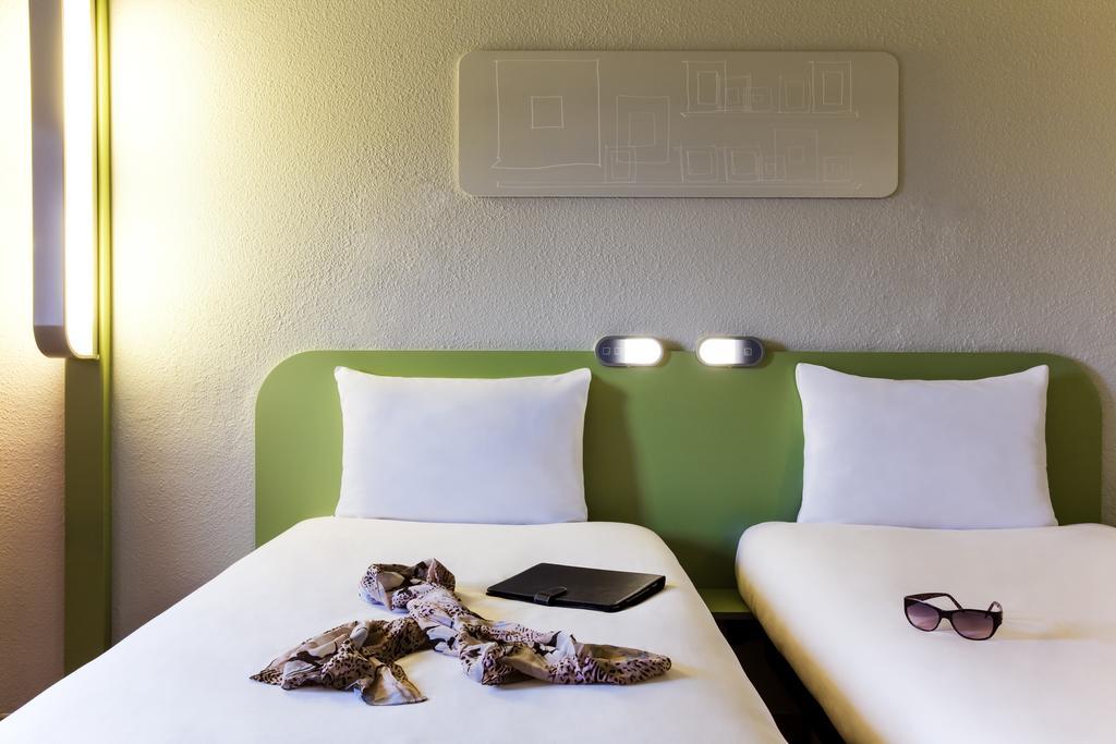 Ibis Budget Конкарно Екстериор снимка